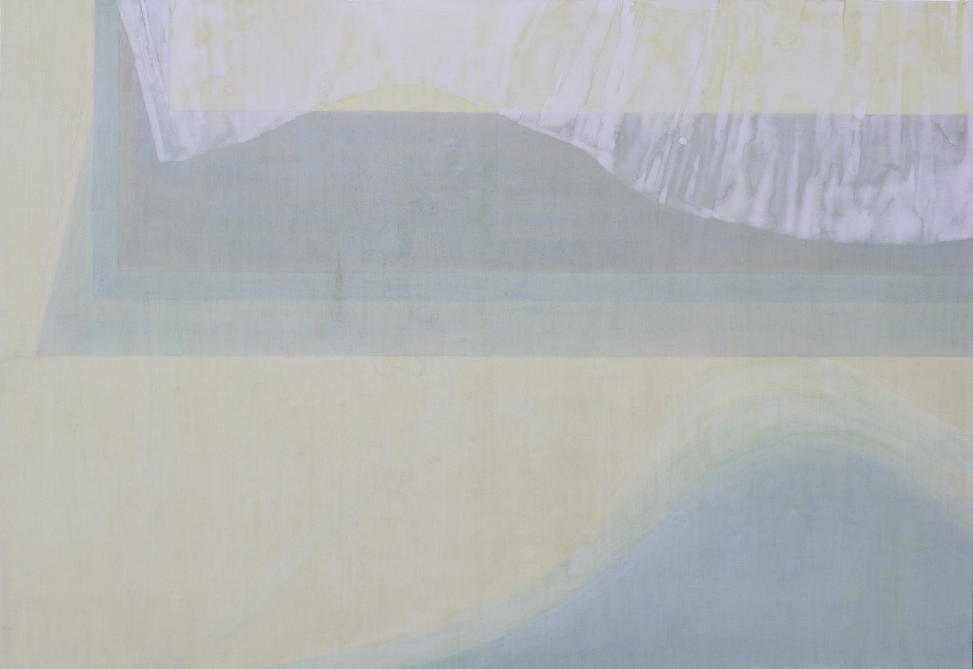 Shining in the distance - room of yellowish green (March)
